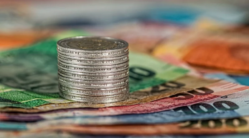 kovanice i papirni novac kao ismbol za ekonomiju i finansije